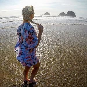 Meet your Posher, Brooke